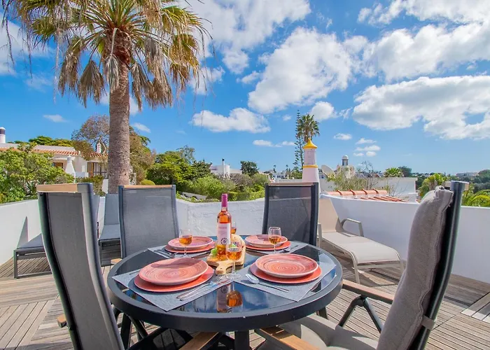 Ferienhaus Casa Vista Do Mar Cozy Townhouse In *