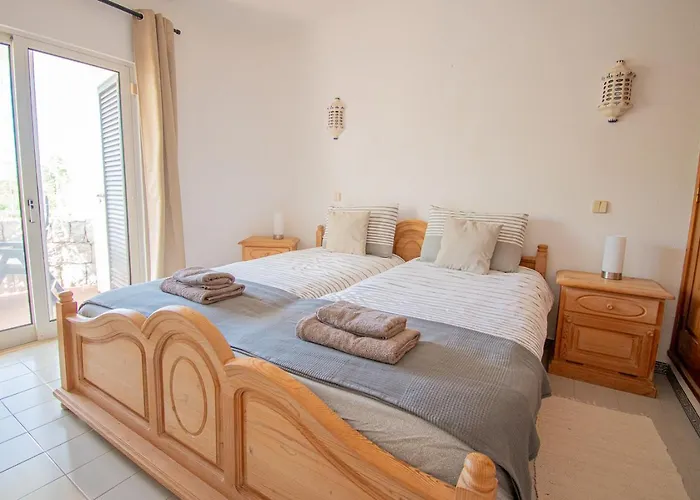 Ferienhaus Casa Vista Do Mar Cozy Townhouse In *