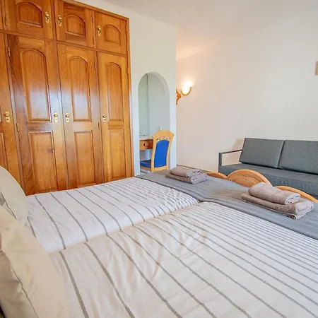 Ferienhaus Casa Vista Do Mar Cozy Townhouse In